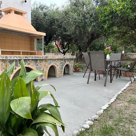 Lina'S Amazing House In Ialysos Villa Иксия Екстериор снимка