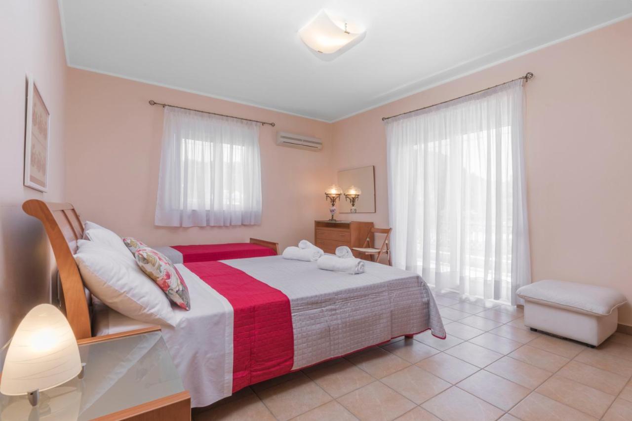Lina'S Amazing House In Ialysos Villa Иксия Екстериор снимка